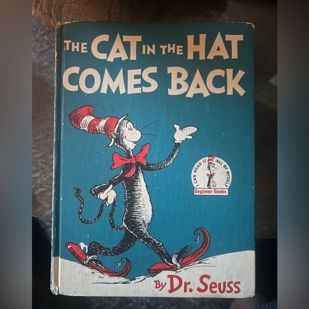 Vintage 1958 Dr. Seuss 'The Cat in the Hat Comes Back' book!